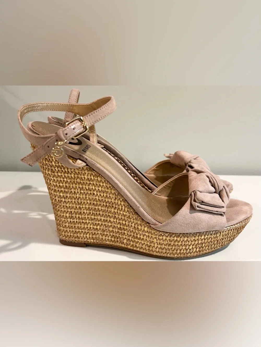 G by Guess Taupe Suede Bow Espadrille Platform Wedge Sandals 8.5